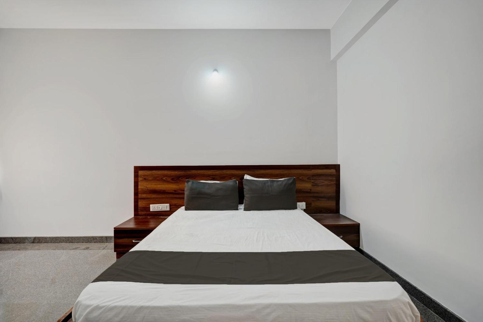 Oyo Hotel Bungalow Inn Lodging & Boarding Bangalore Eksteriør bilde