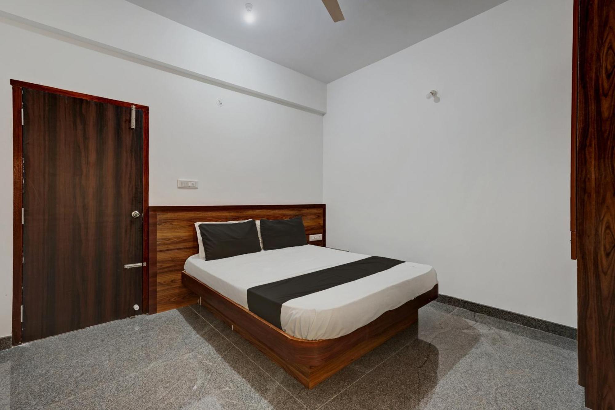 Oyo Hotel Bungalow Inn Lodging & Boarding Bangalore Eksteriør bilde